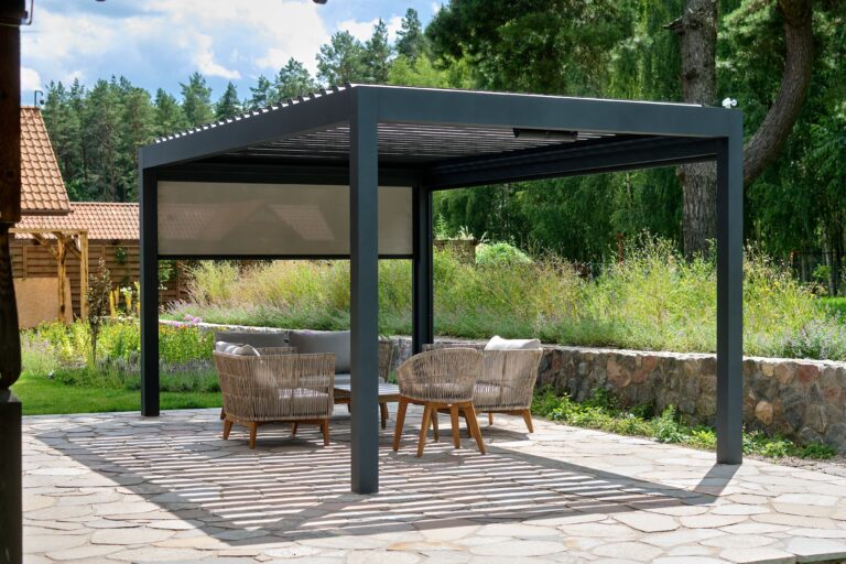 Bioclimatic pergola